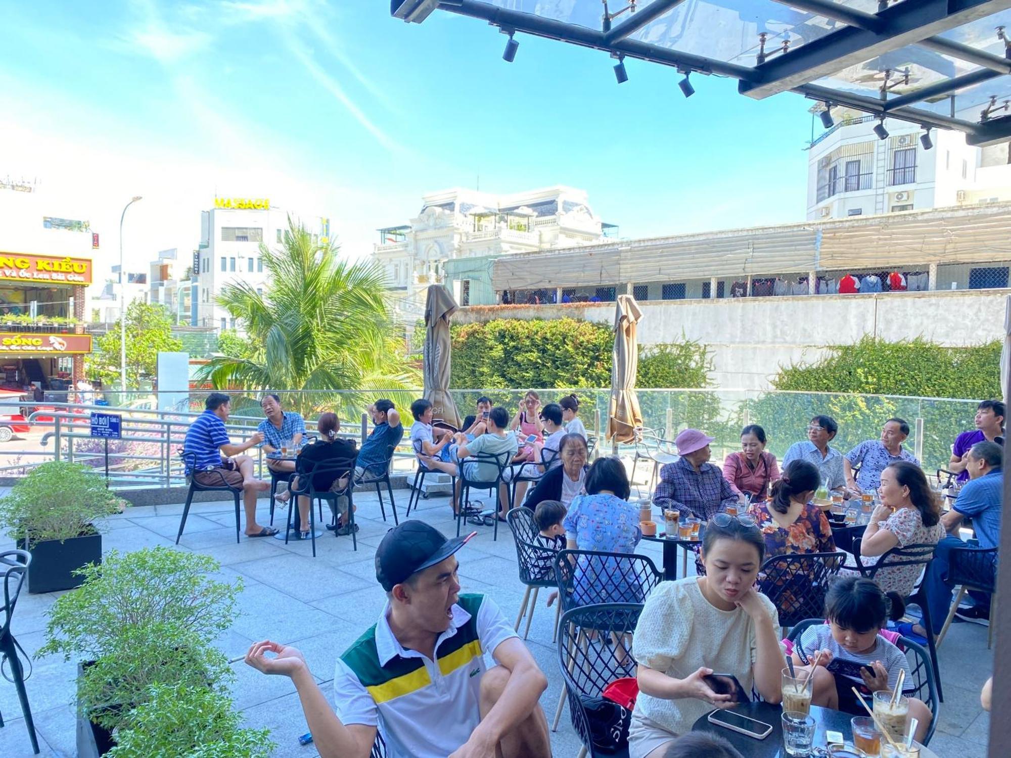 FLC sea tower Ưu Đãi Khủng 1 phòng ngủ 2 giường đôi lớn. Quy Nhon Esterno foto