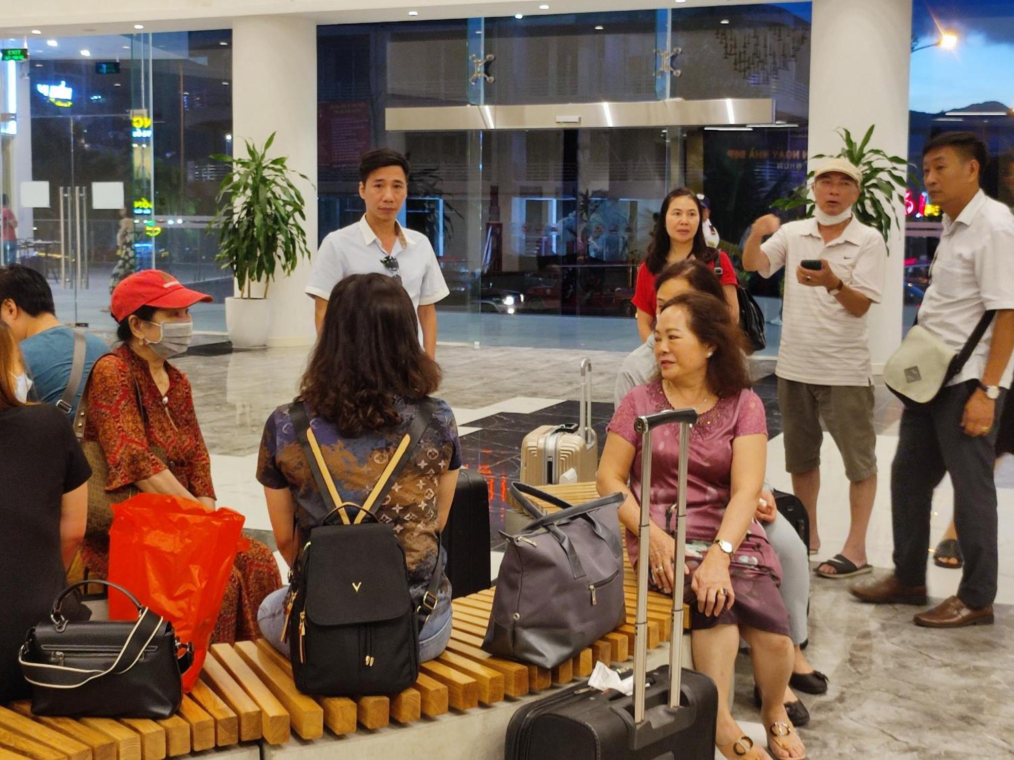 FLC sea tower Ưu Đãi Khủng 1 phòng ngủ 2 giường đôi lớn. Quy Nhon Esterno foto