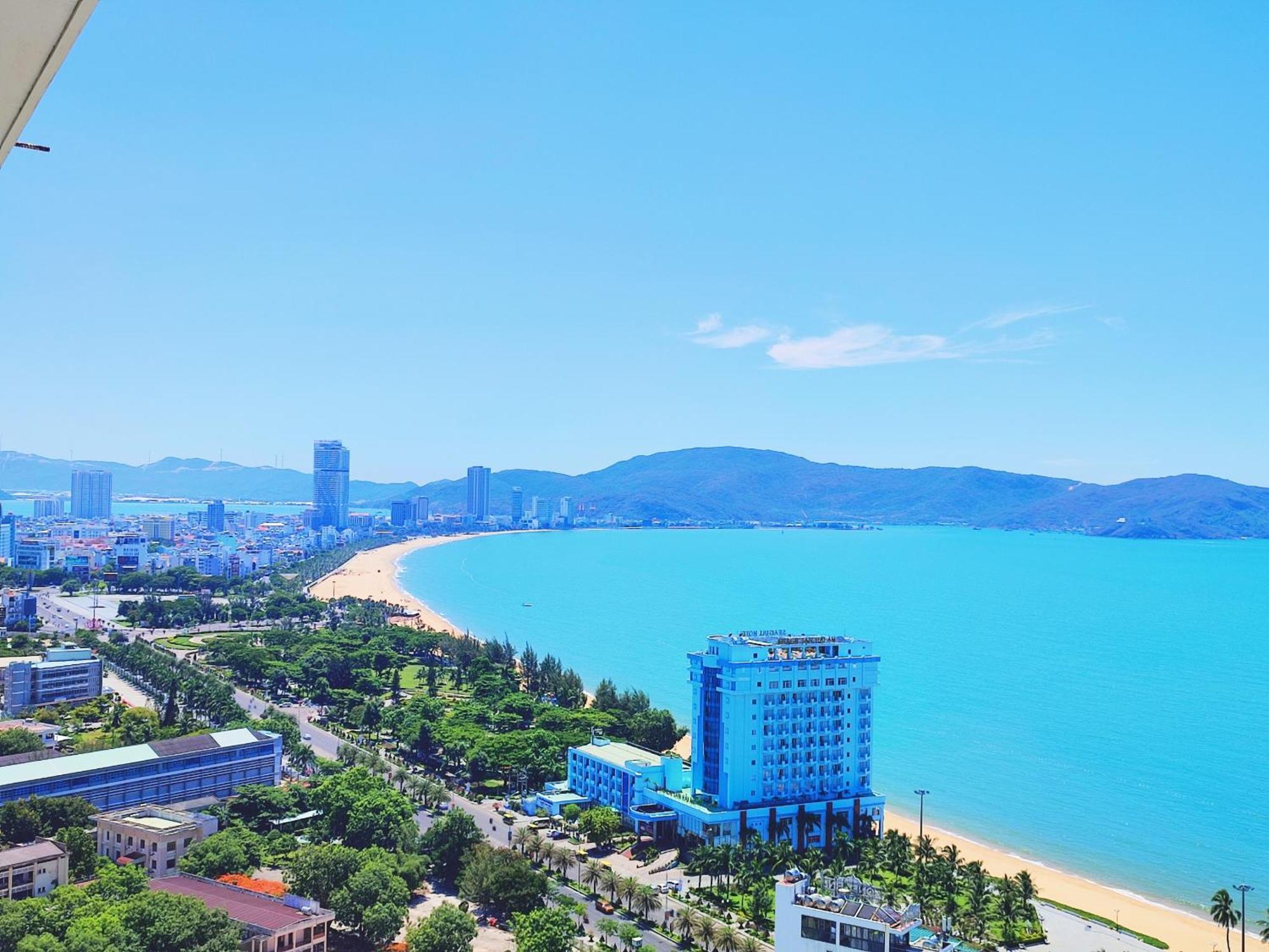 FLC sea tower Ưu Đãi Khủng 1 phòng ngủ 2 giường đôi lớn. Quy Nhon Esterno foto